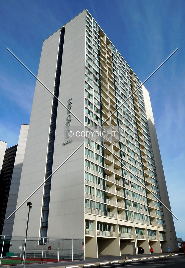 The Quay by Chris Patriarca