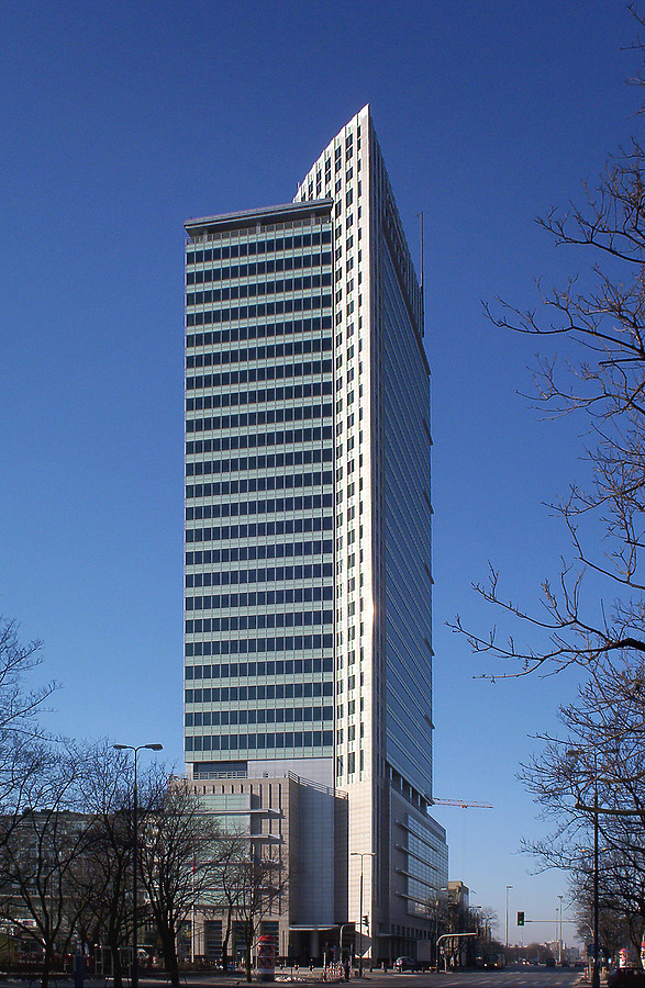 Warsaw Financial Center by Pavel Toczynski