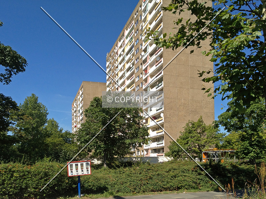 Gruberstraße 2-18 by Nephilim