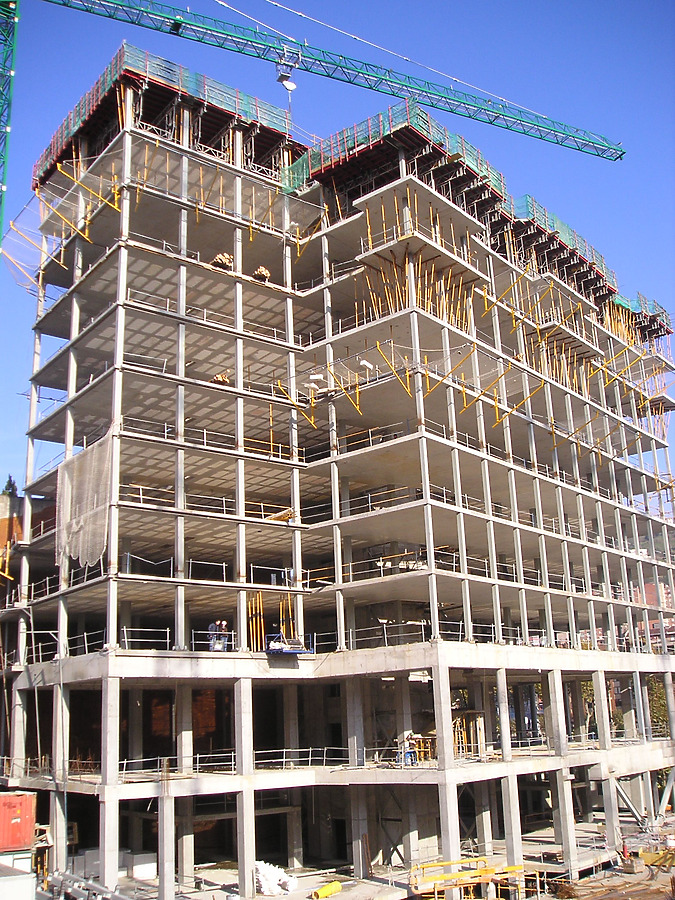 Isozaki Atea I by Mikel Allende