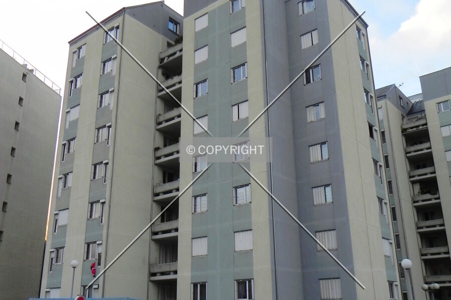 8 Avenue Charles de Gaulle