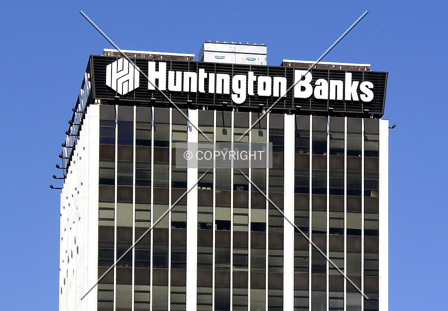 Huntington Square by Chris Patriarca