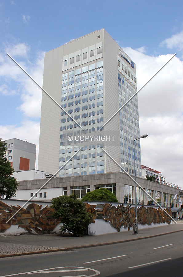 Radisson SAS by Florian Barbier