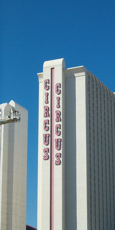 Circus Circus - Skyrise Tower by Rodney Gunn