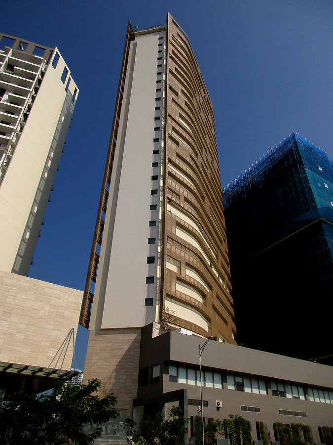 Hilton Da Nang South Tower by Daniel Kieckhefer