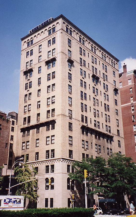 860 Park Avenue by Nate Lindsey
