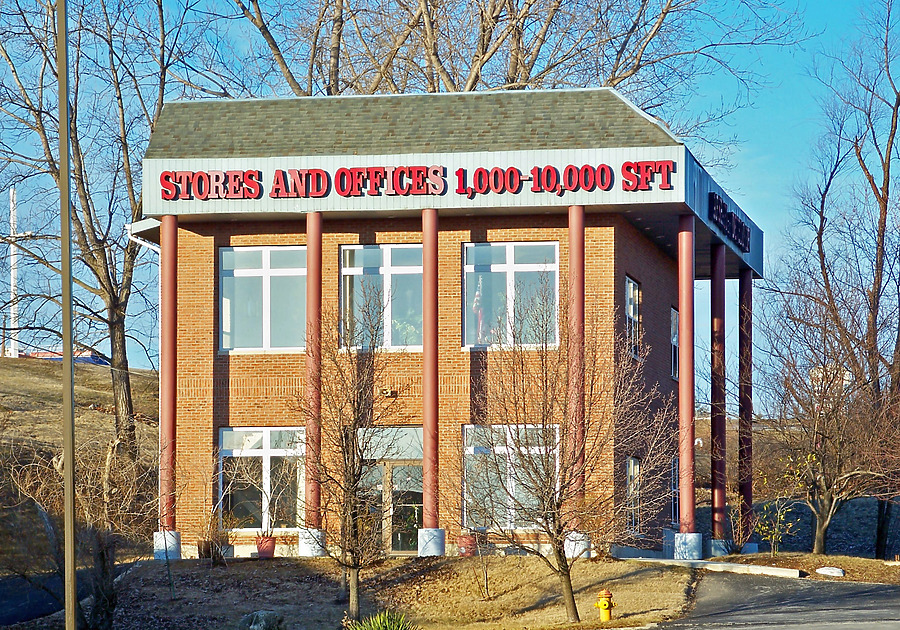 Afshari Office Building by Ryan Hildebrand