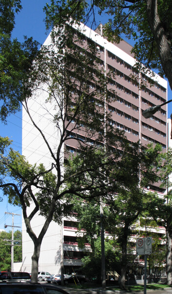 375 Assiniboine Avenue