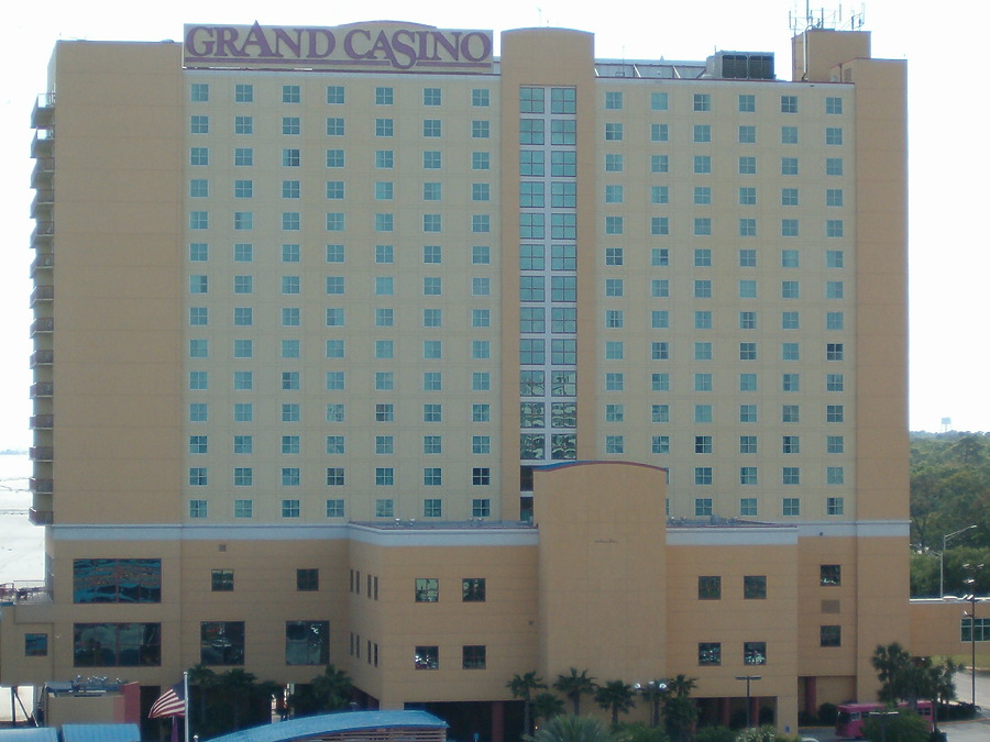 Island View Casino Resort Hotel by Rodney Gunn