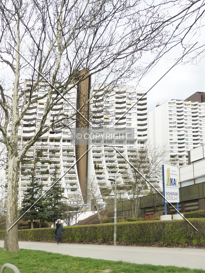 Wohnpark Alterlaa - Block B1-B2 by Nephilim