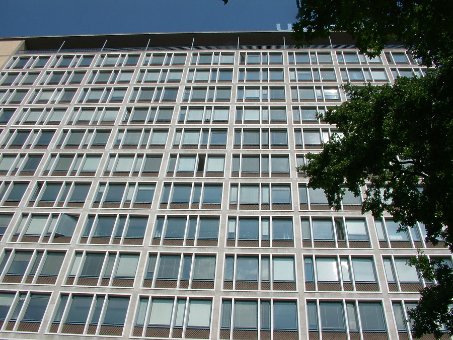 Conti-Hochhaus by Pedro Marcelino