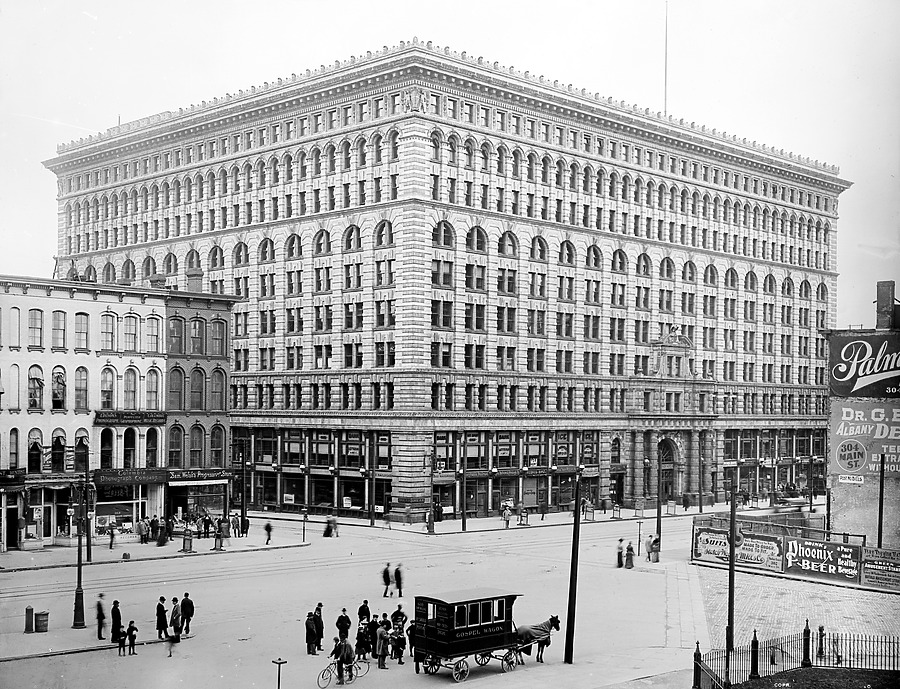 Ellicott Square Building by Library of Congress Prints and Photographs Division, Detroit Publishing Company