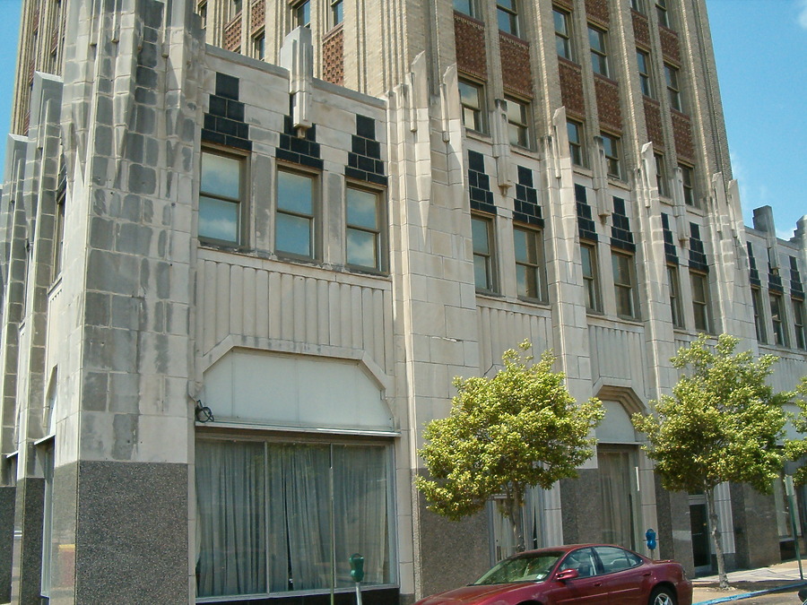 Standard Life Building by Rodney Gunn
