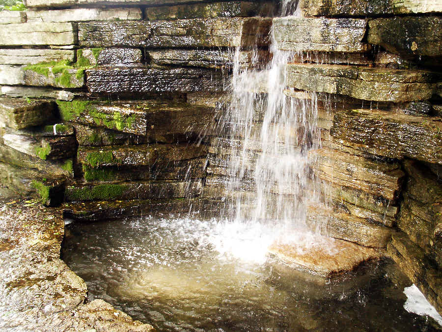 Lake Point Tower by Daniel Kieckhefer