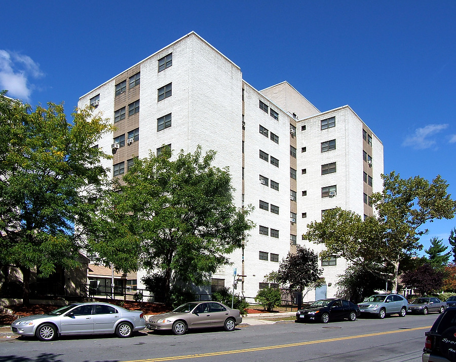 Ida Yarbrough Apartments - North Tower by John Cahill