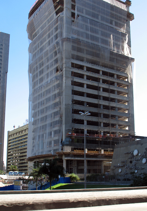 Ventura Corporate Towers by Virgilio Grimaldi