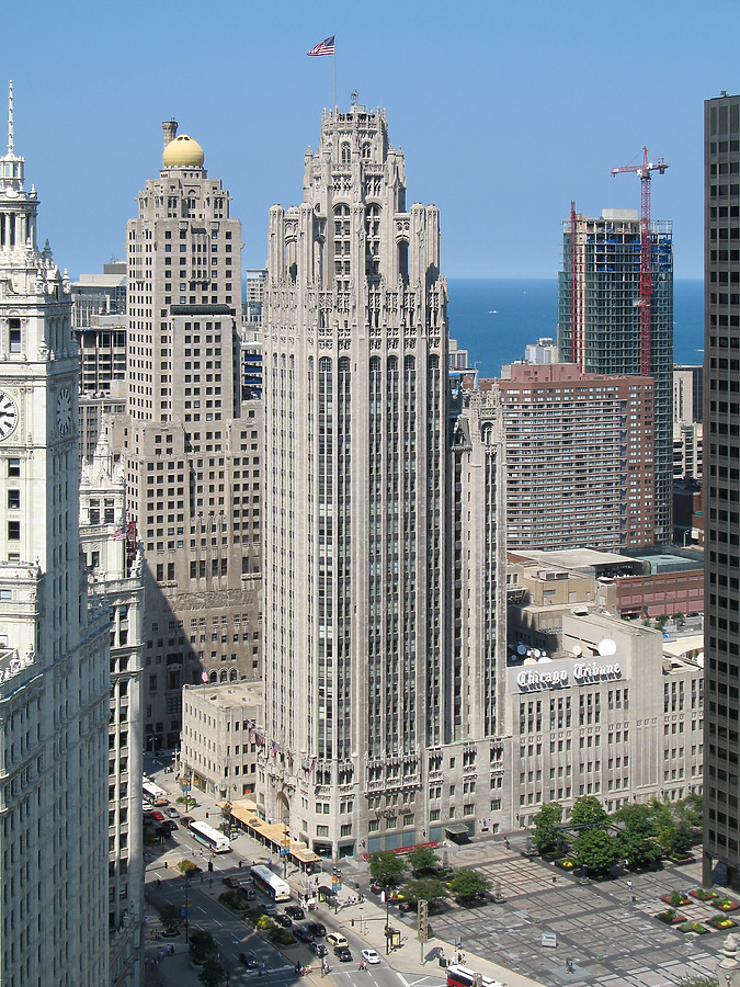 Tribune Tower by Michiel van Dijk