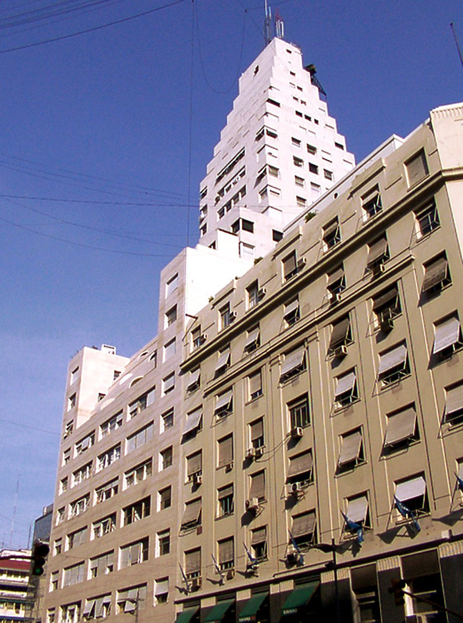 Edificio SAFICO by Daniel Kieckhefer