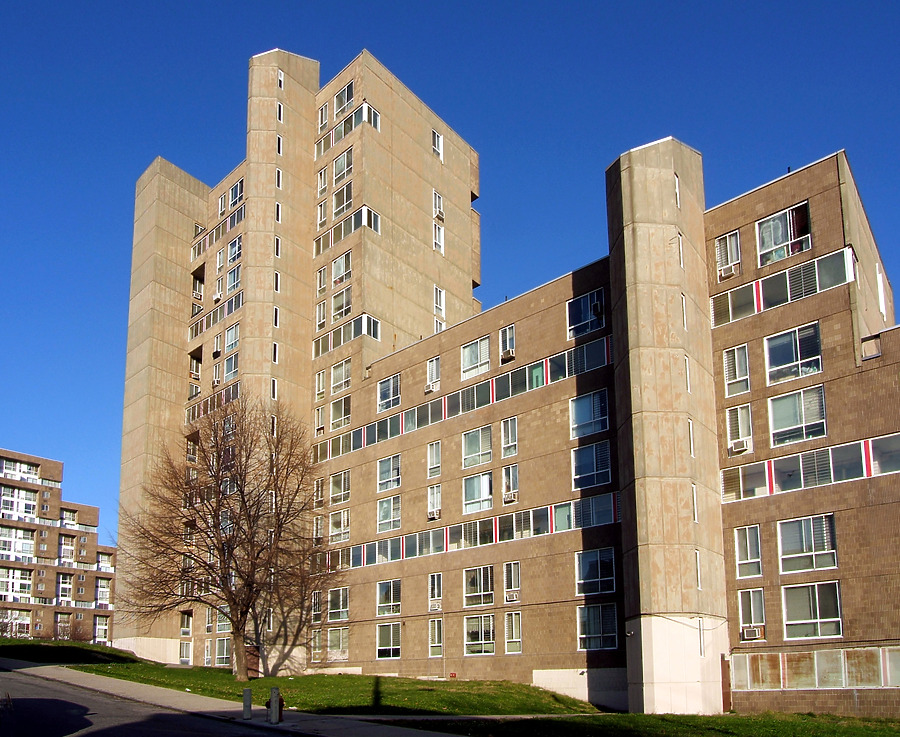 Riverview 1 - 70 Hawthorne Avenue by John Cahill