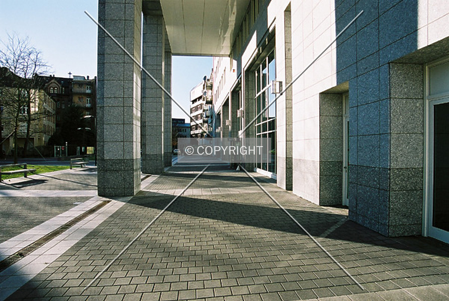 Haus der Wirtschaft - Turm 2 by Nephilim