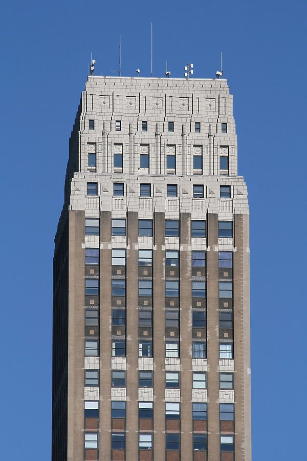 Nelson Tower by Michiel van Dijk