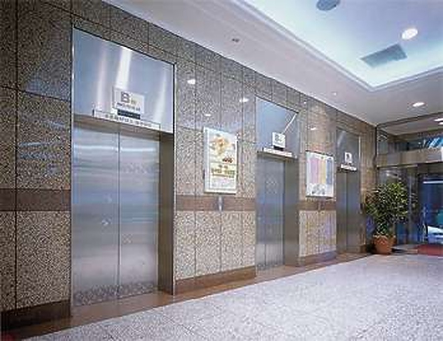 Chung Yo Department Store by Fujitec