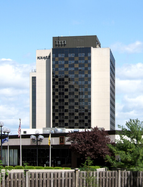 600-032-677