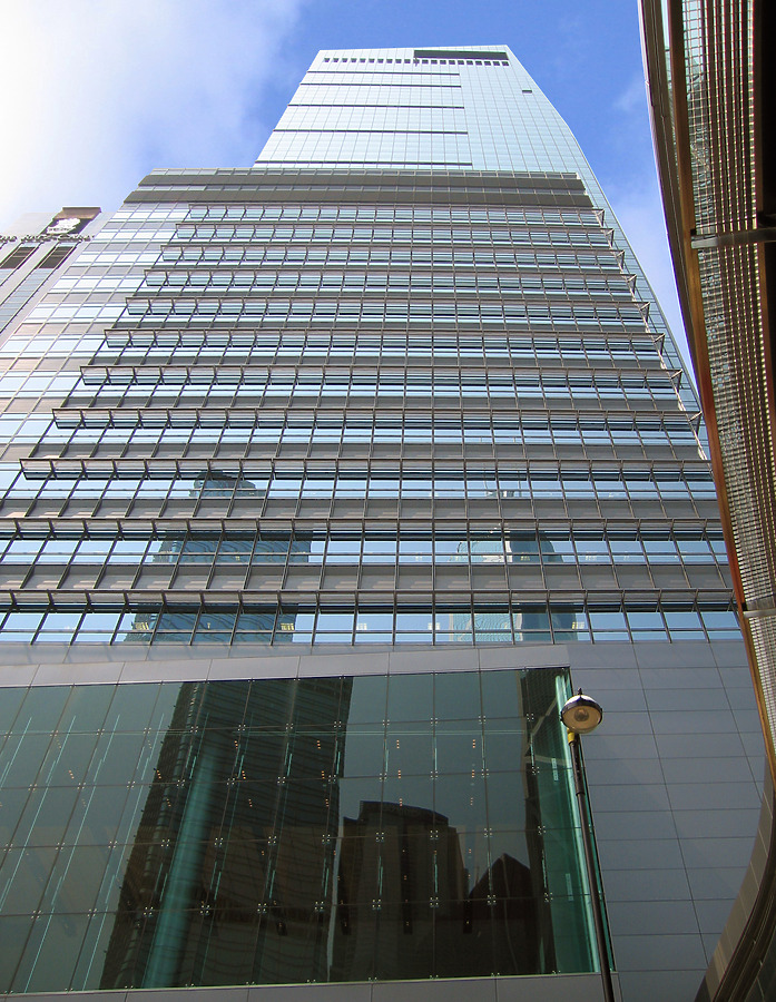 AIG Tower by Wilson Ling