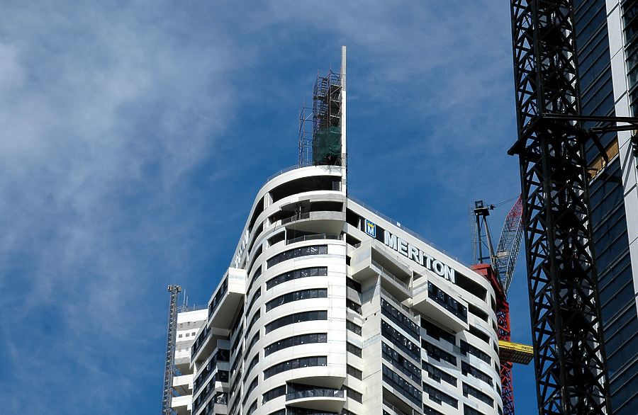 Meriton Tower by John Bek