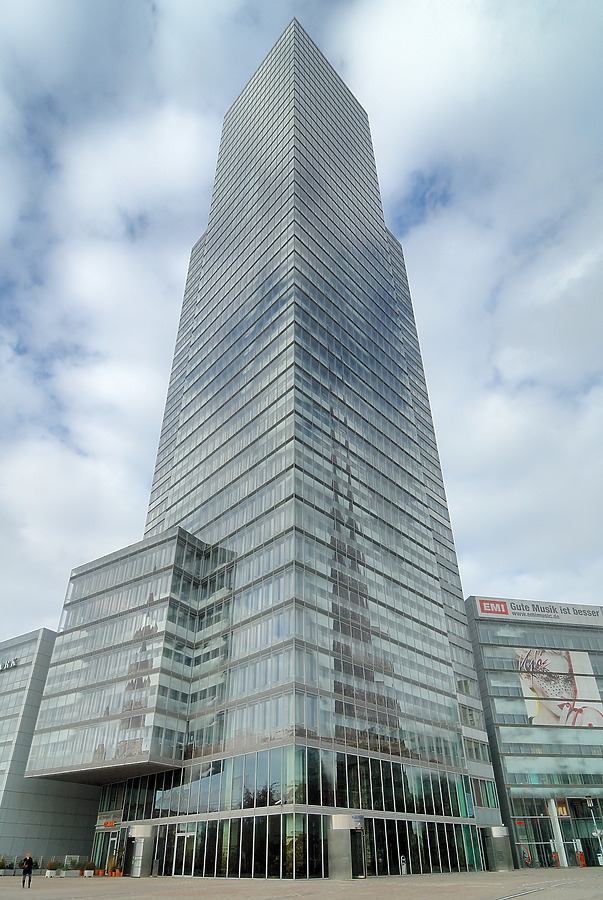 KölnTurm by David Guija