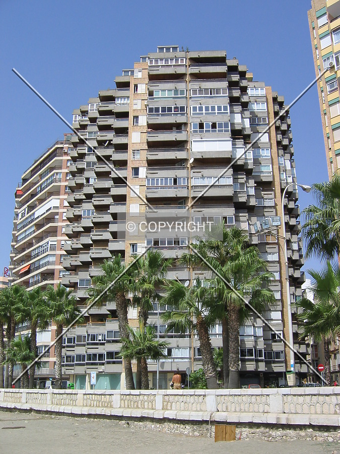 Edificio Luz by Victor Carcedo