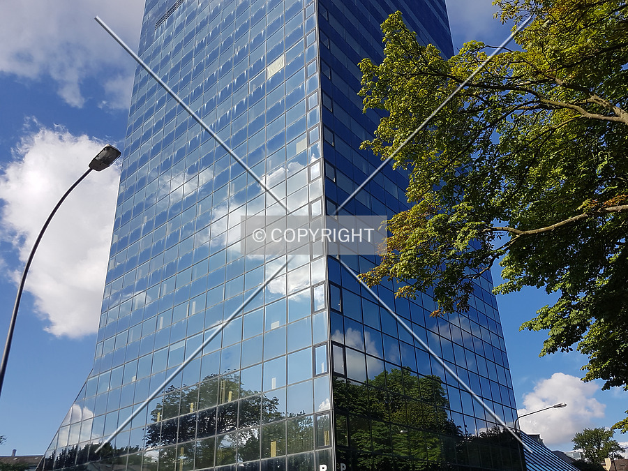 Hochhaus am Park by Nephilim