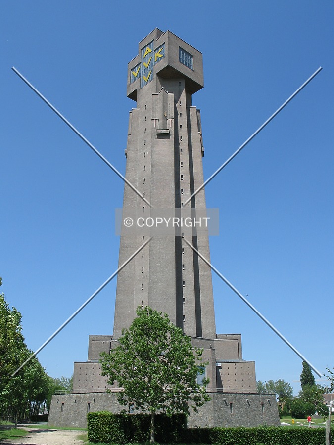 IJzertoren by Emmanuel D.