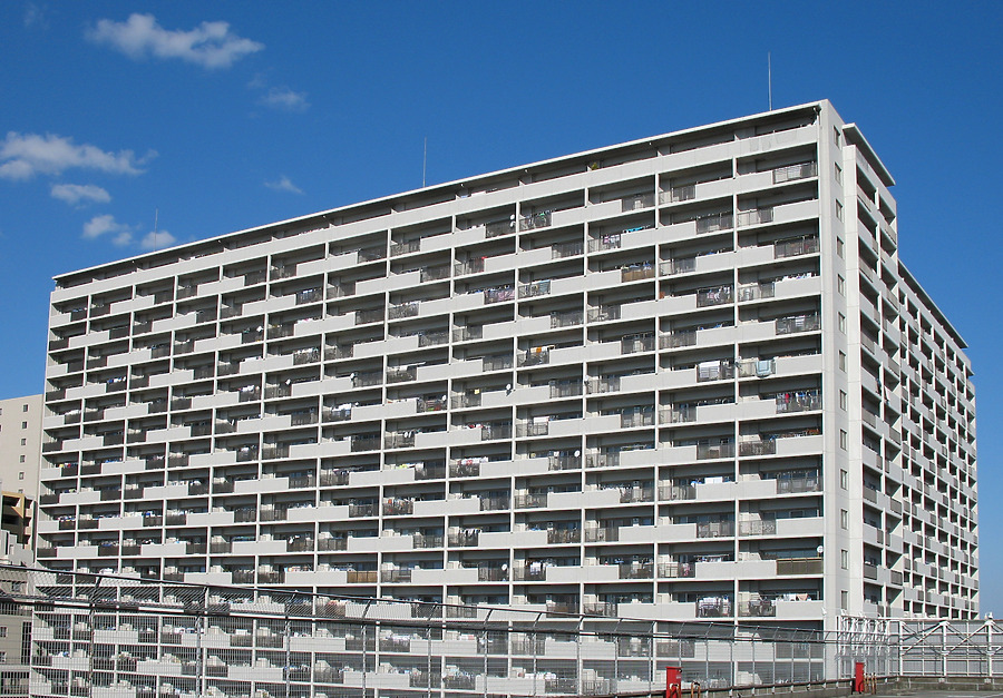 Tokyo Bay Square Mitte by Kevin Hemphill