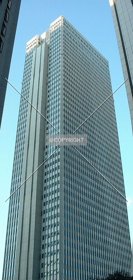 Shinjuku Nomura Building by Andrew Stewart