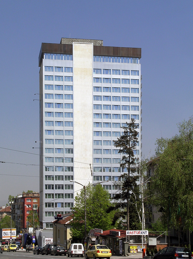 Hemus Hotel by Kaloian
