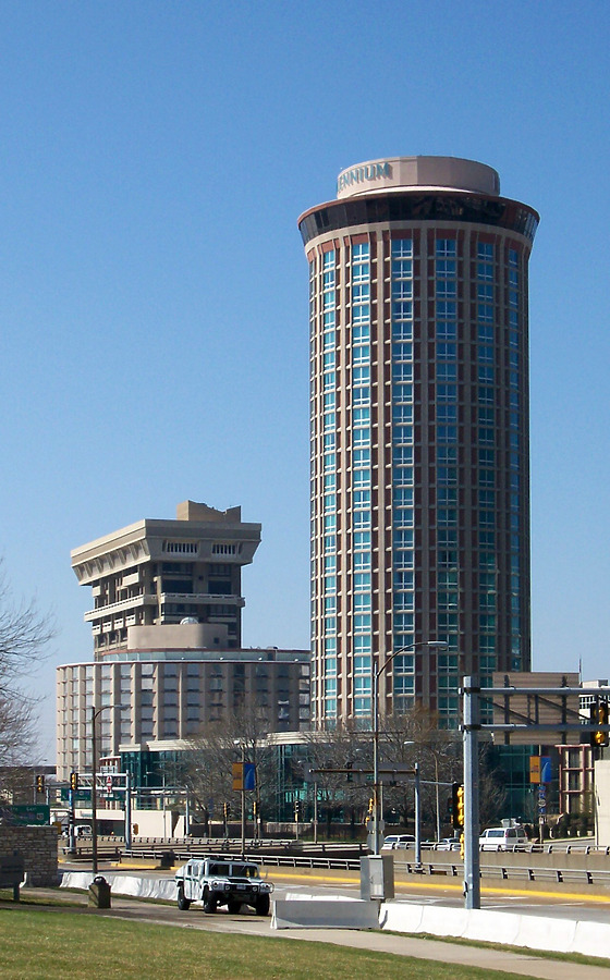 Millennium Hotel Saint Louis Tower I by Ryan Hildebrand
