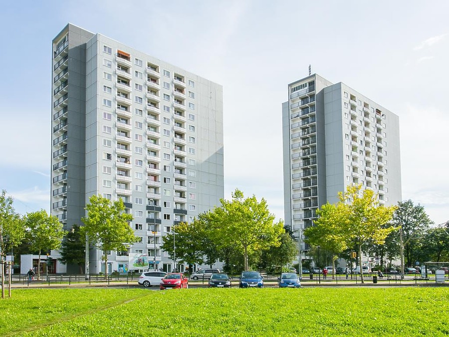 Albert-Wolf-Platz 1 by Google