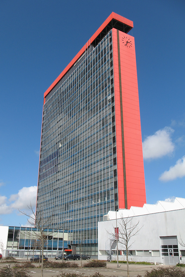 TU Delft faculteit ITS by Michiel van Dijk