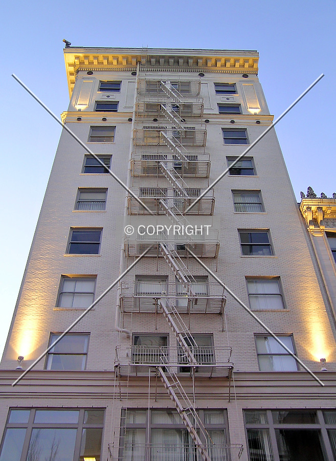 Pioneer Park Building by Serdica