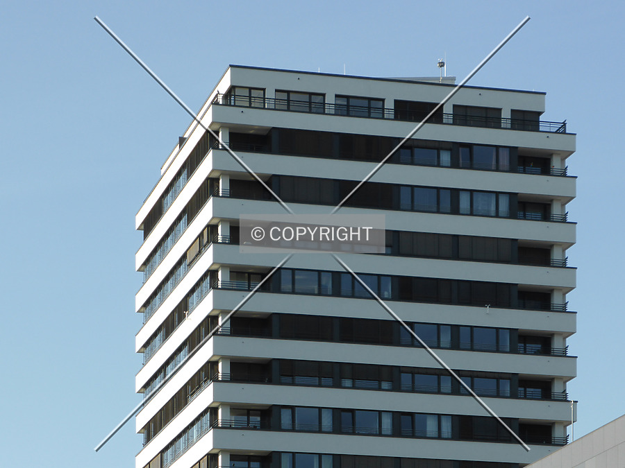 Lyoner Straße 19 by Nephilim