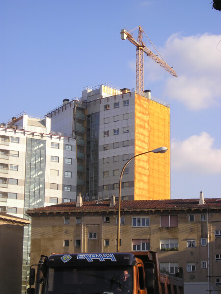 605-547-526
