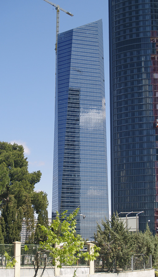 Torre de Cristal by Cesar Serrano