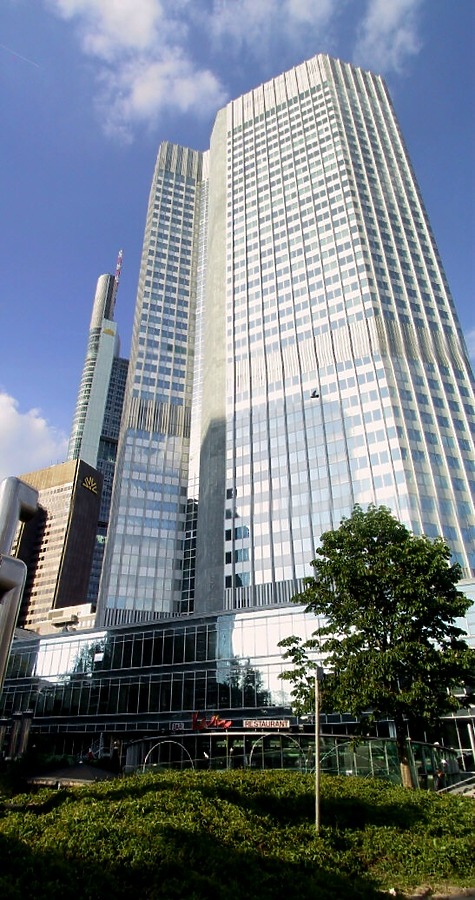 Bankgebäude BfG by John Bek
