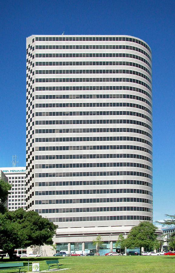 Lake Merritt Plaza by Jim Schwartz