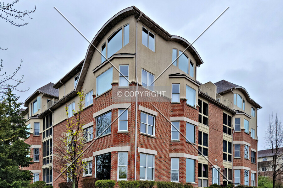 100 North River Lane