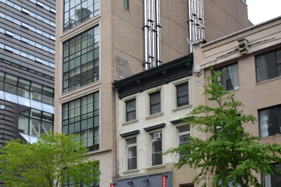 61 Fifth Avenue