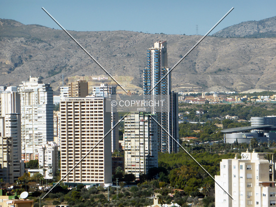 Edificio Kronos by Nephilim
