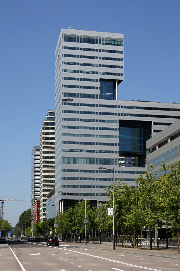Ito-Toren by Michiel van Dijk