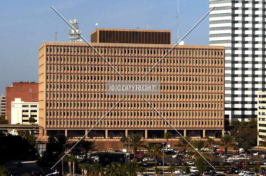 Charles E. Bennett Federal Building by Jorge Molina